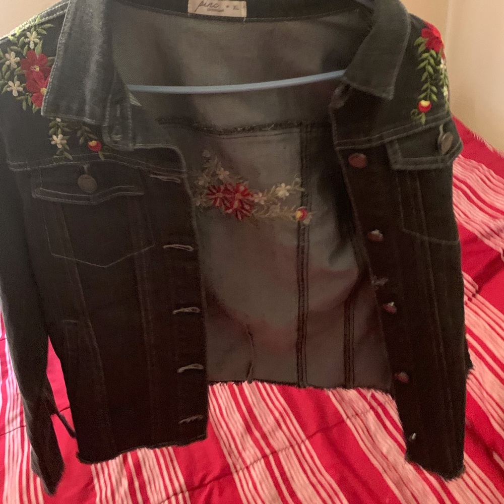 Jean jacket - Picture 4 of 5